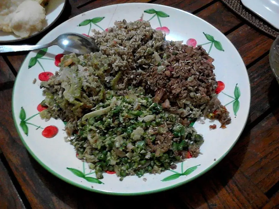 Lawar (Spiced vegetable and coconut mix)