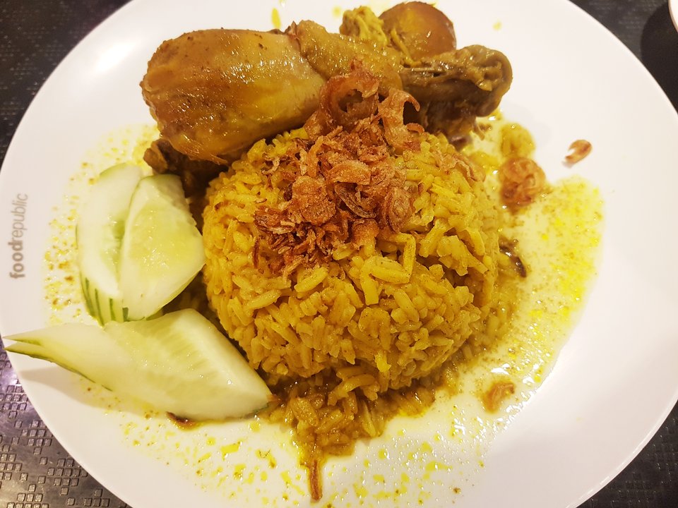 Khao Mok Gai (Thai chicken biryani)