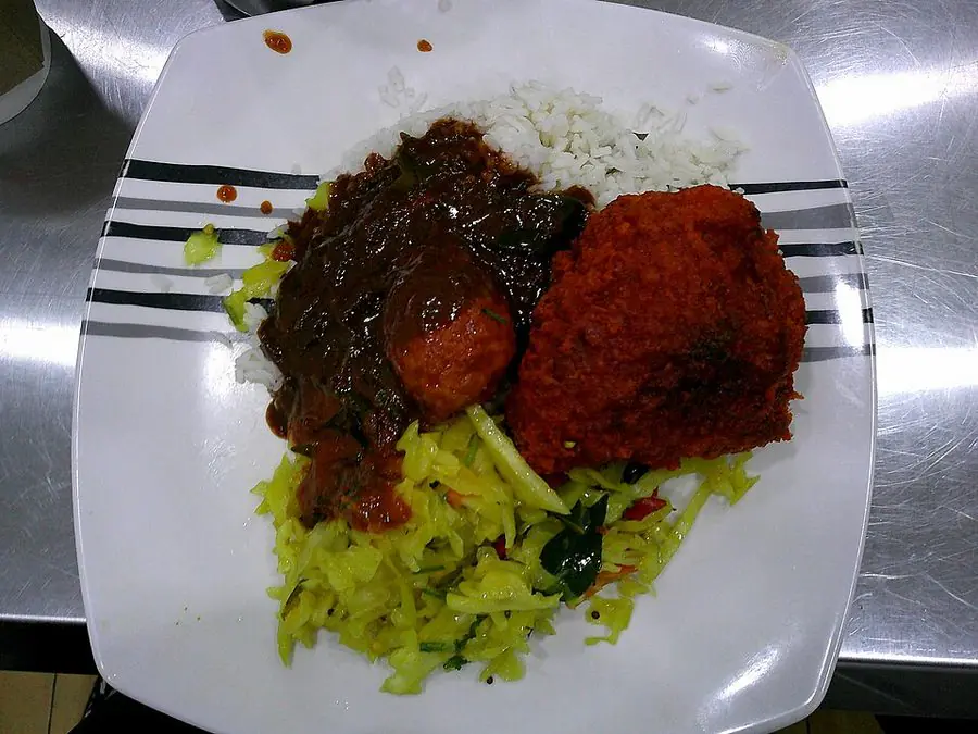 Nasi Kandar (Rice with mixed curries)