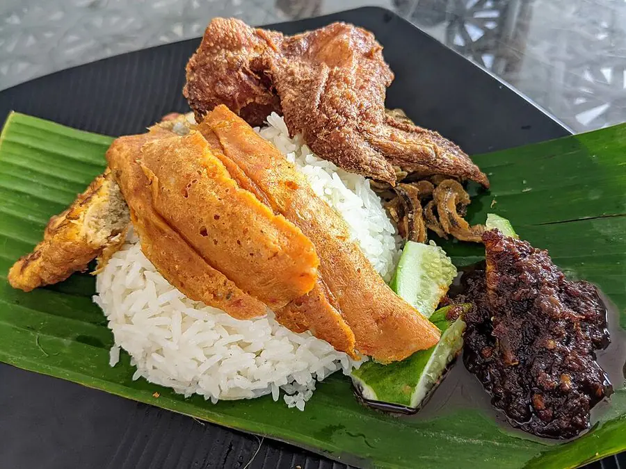 Nasi Lemak (Coconut rice with sambal)