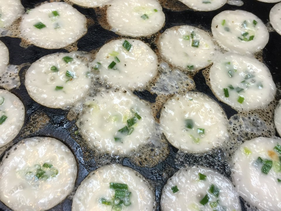 Khanom Krok (Coconut rice pancakes)